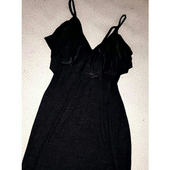 Fashion Nova Dresses & Skirts - 💕MAKE AN OFFER! SEXY BLACK MINI DRESS😍💕